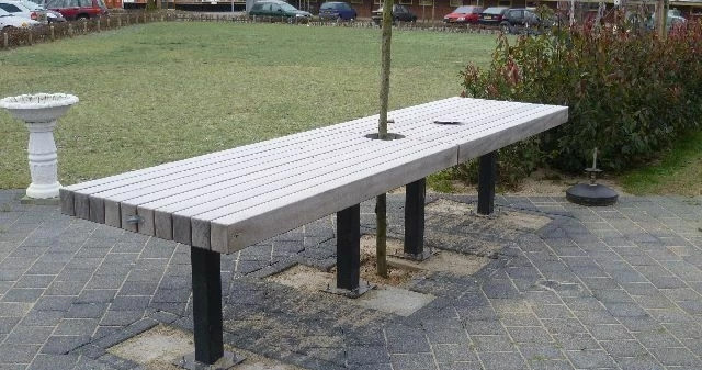 Aussentafel Loch für Baum Grijsen klein