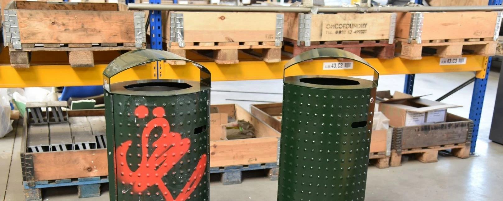 Gerefurbishte afvalbakken voor de openbare ruimte