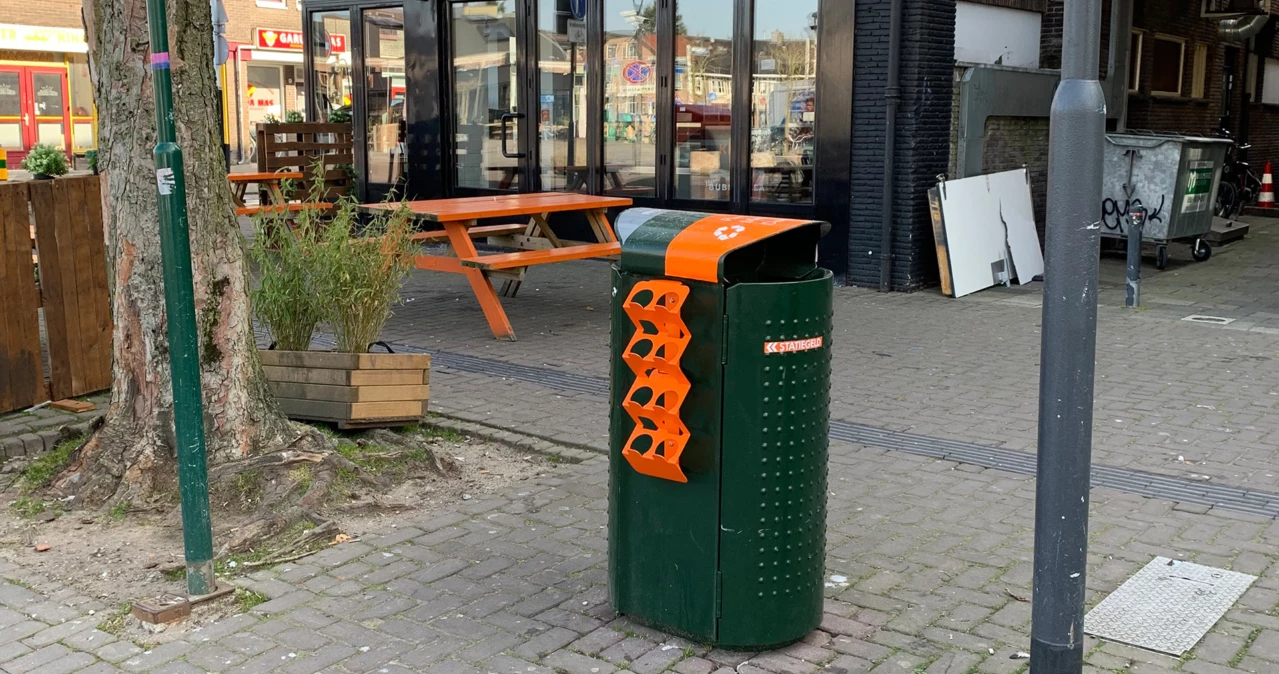 Statiegeldbeugel / Doneerring voor plastic statiegeldflesjes aan afvalbakken 5
