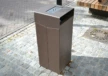 Quadrat met asbak in kap