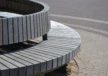 Boombank Plane met rugleuning voor de openbare ruimte