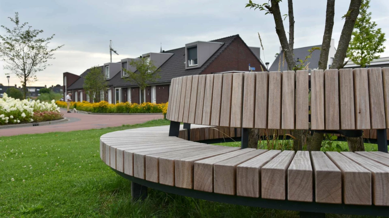 Boombanken Plane met rugleuning voor de openbare ruimte 2