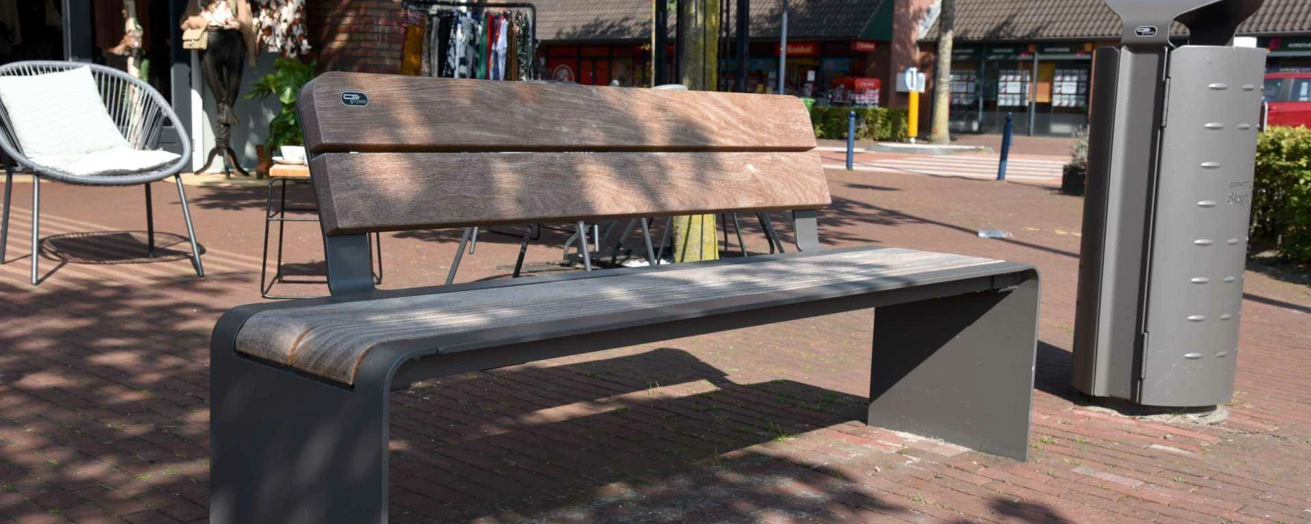 Buitenbank Bend enkelzits met rugleuning planken