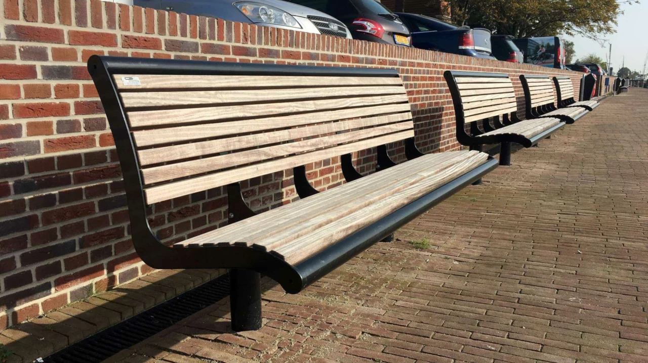 Buitenbank Cruzado enkelzits met rugleuning hout