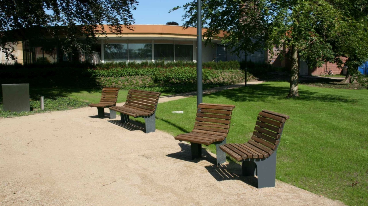 Buitenbank Notaris stoel
