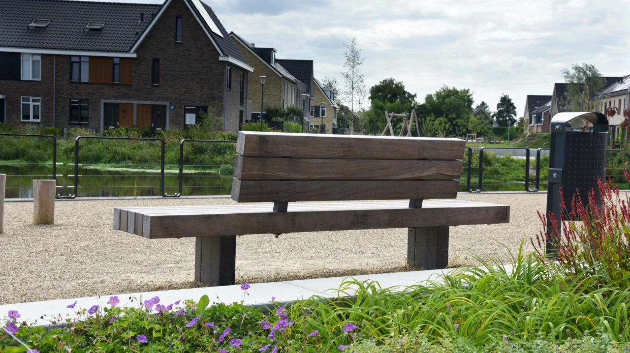 Buitenbank Plane plus enkelzits met rugleuning voor de openbare ruimte 11