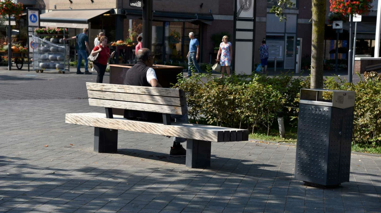 Product Reference photo Plane Plus single seat with backrest B Grijsen 4
