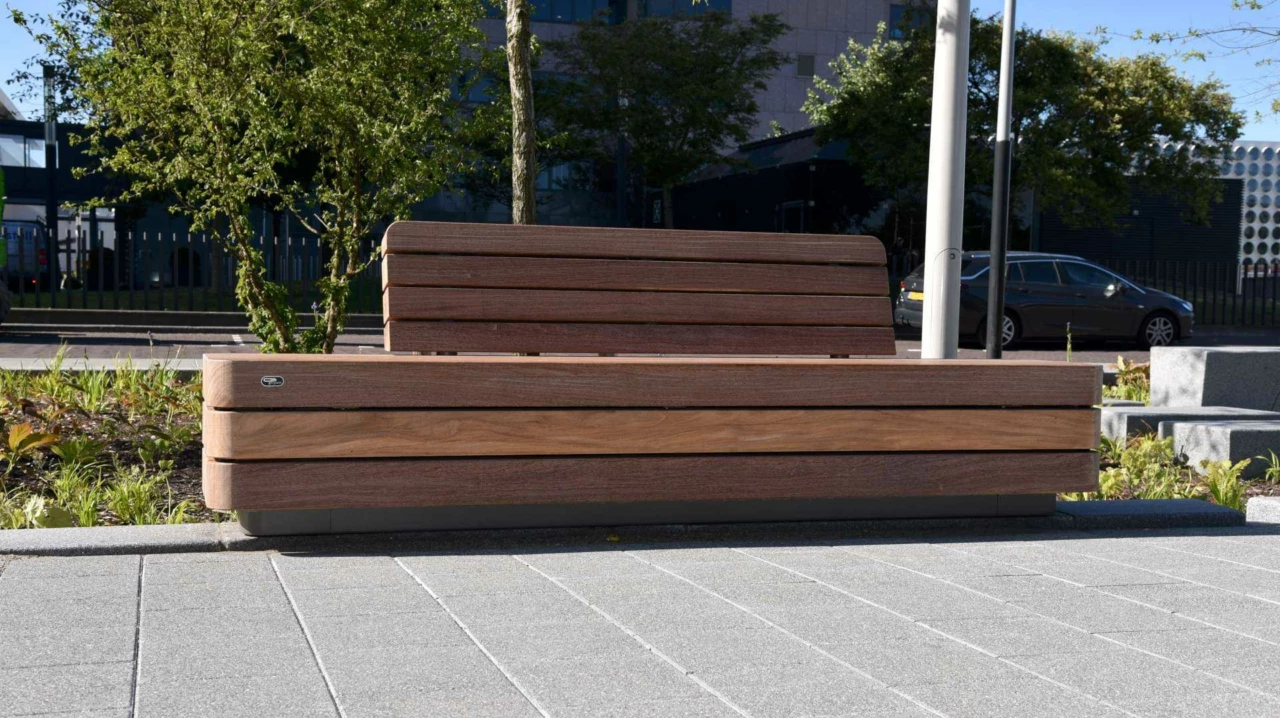 Buitenbank Plane Solid enkelzits met rugleuning