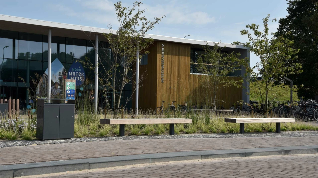 Buitenbank plane enkelzits voor de openbare ruimte 4