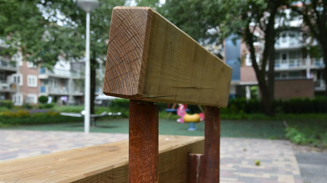 Buitenbank Pure Eco douglas met rugleuning 1500 2