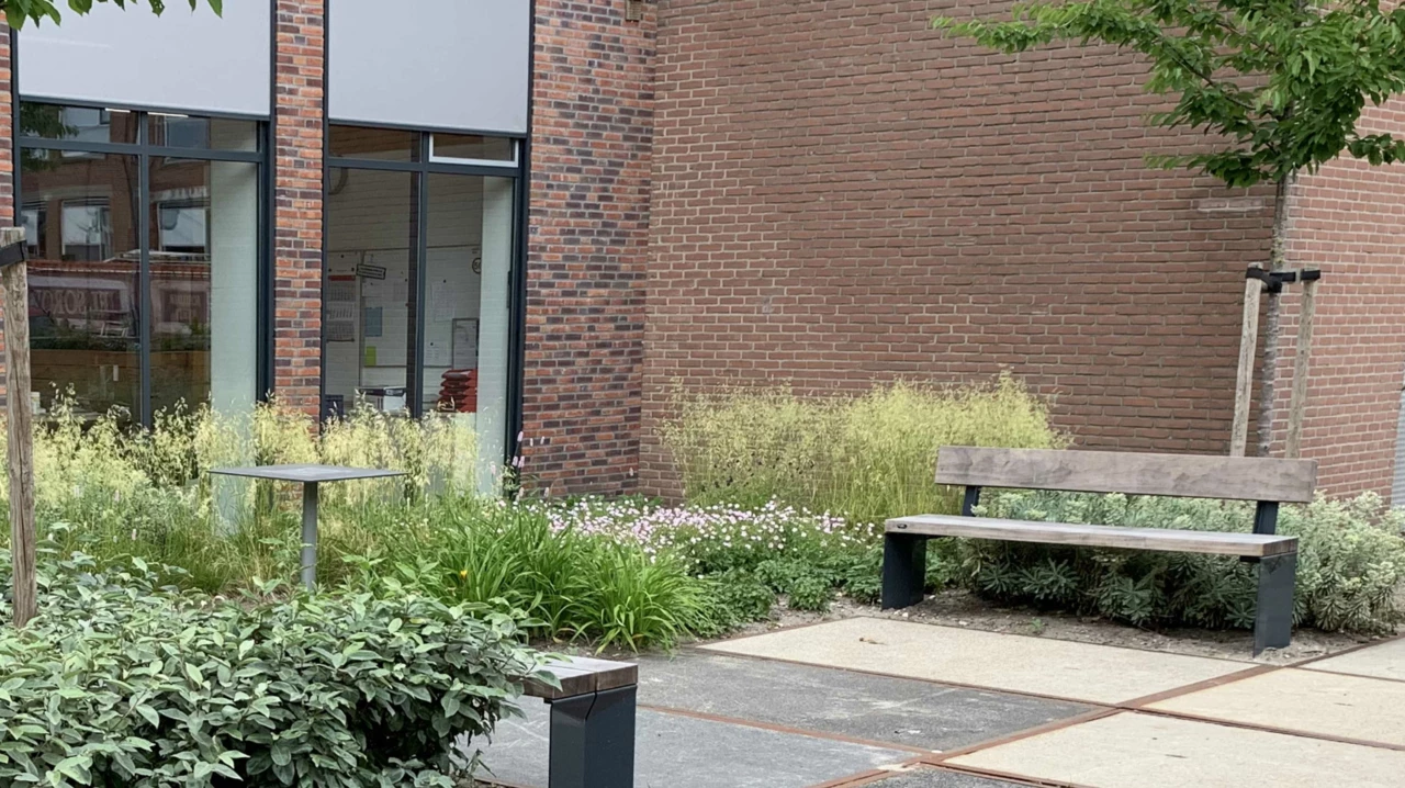 Buitenbank Quadrat enkelzits met rugleuning