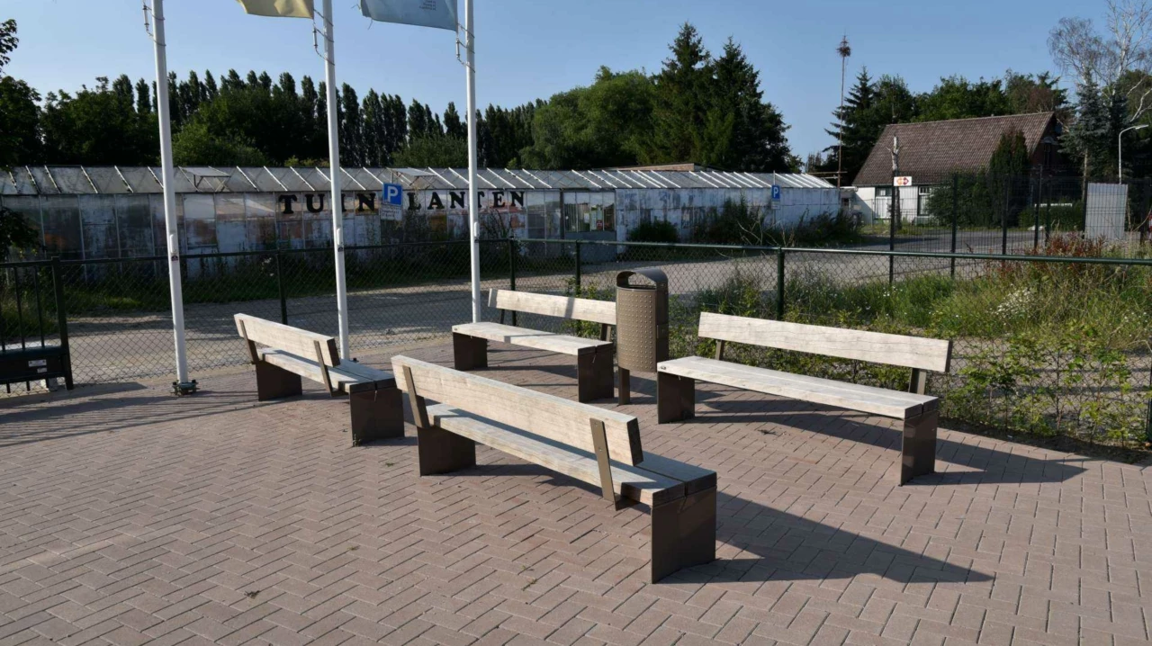 Buitenbank Quadrat enkelzits met rugleuning