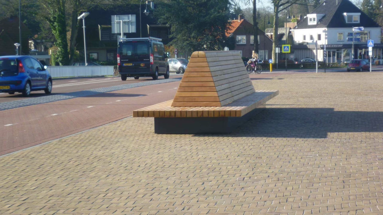 Buitenbank Tail groot
