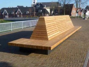 Buitenbank Tail groot