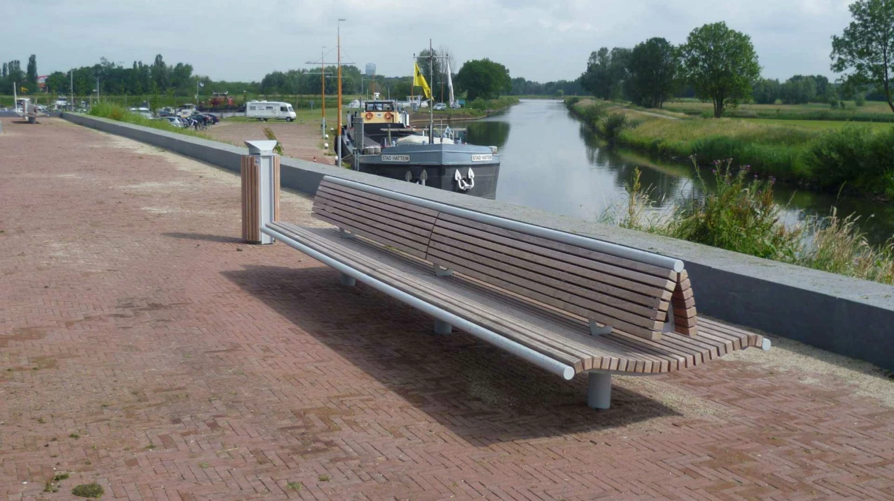 Buitenbank Wenters dubbelzits met rugleuning hout