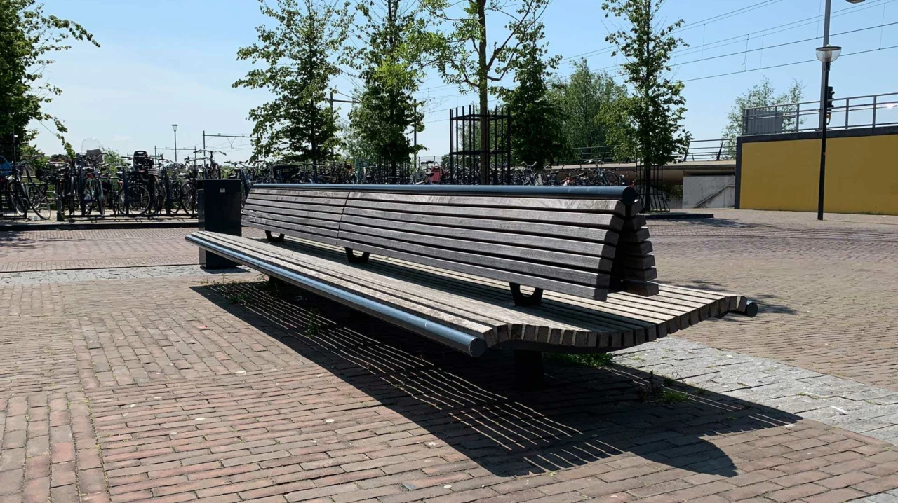 Buitenbank Wenters dubbelzits met rugleuning hout
