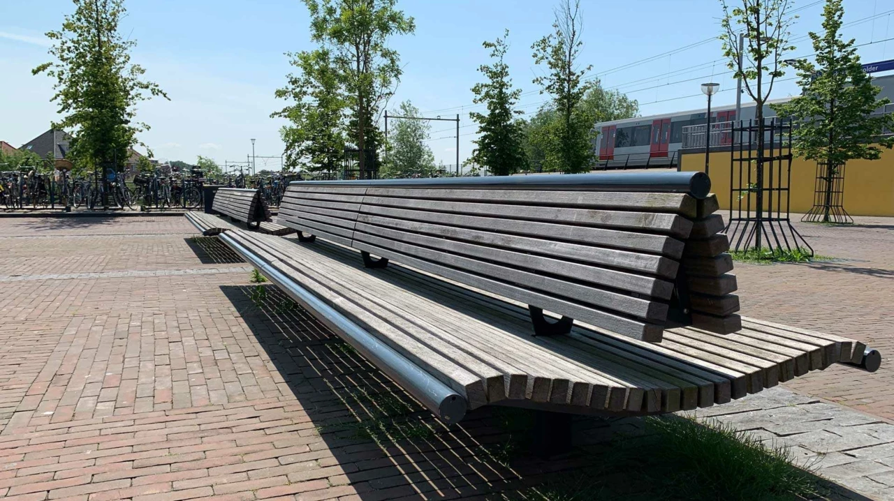 Buitenbank Wenters dubbelzits met rugleuning hout