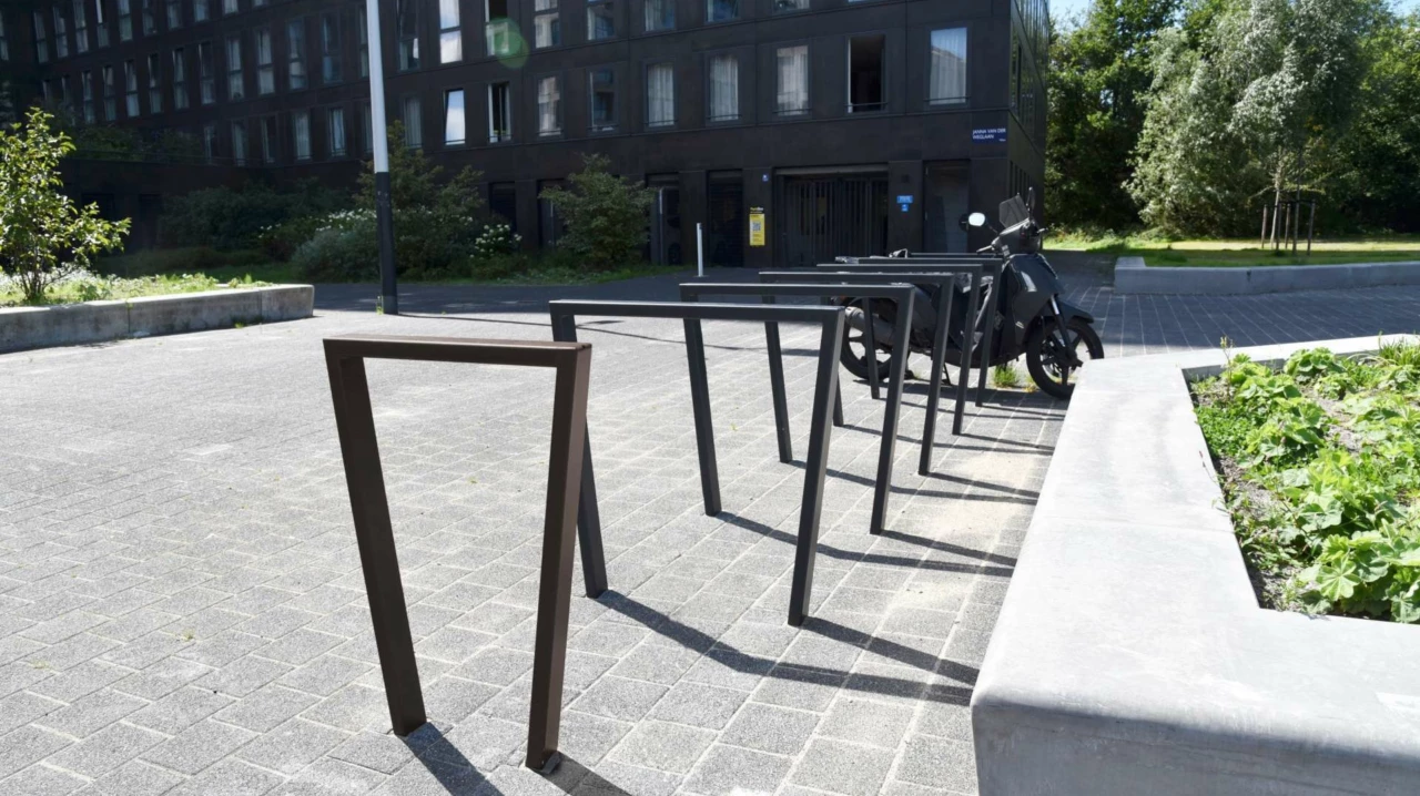 Fietsbeugel Cubic dubbel 630 voor de openbare ruimte