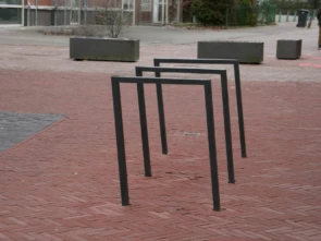 Fietsbeugel cubic enkel 900 voor de openbare ruimte