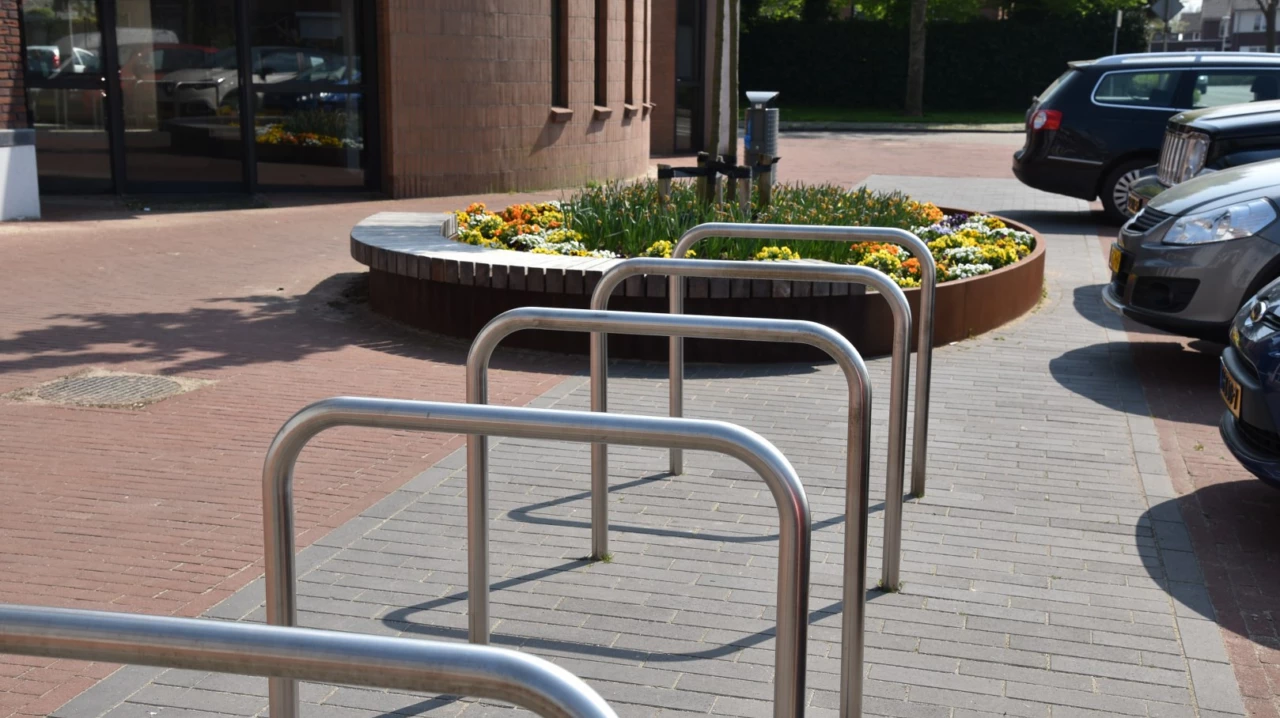 Reference photo Nietje double bicycle parking Grijsen 3