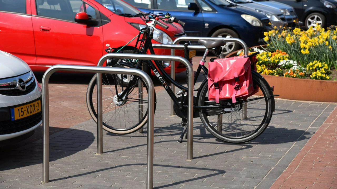 Reference photo Nietje double bicycle parking 5