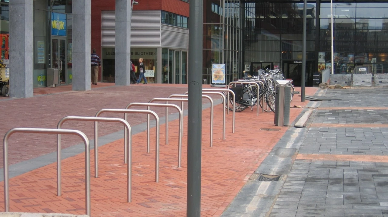 Reference photo Nietje double bicycle parking Grijsen 7