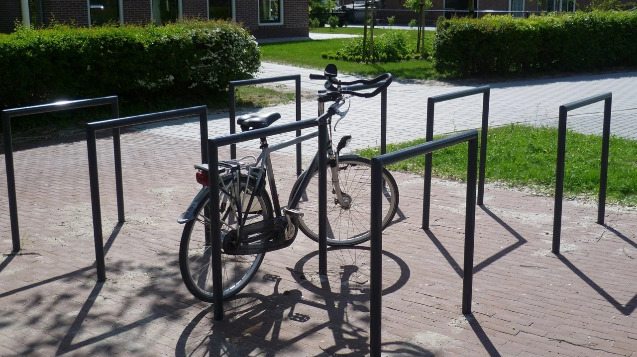 Fietsbeugel Rondo Dubbel voor de openbare ruimte