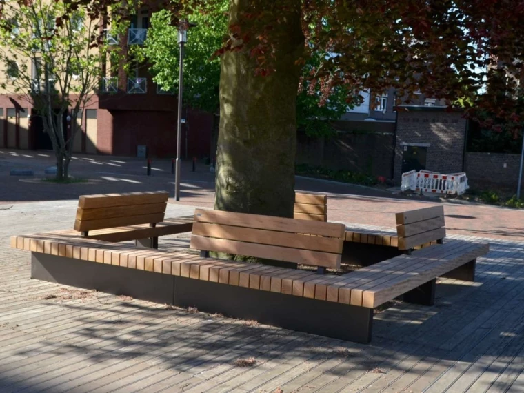 Baumbank Plane Sondermodell Eckig mit Lehnen