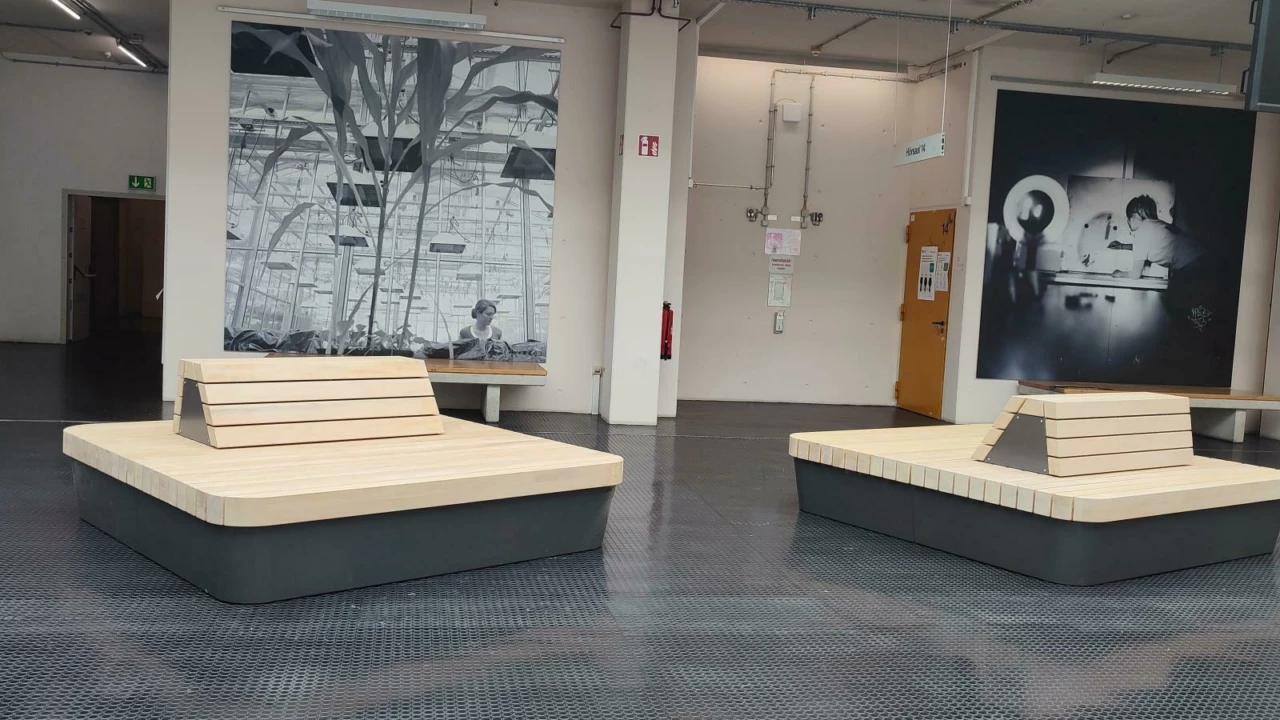 13 Universität Bielefeld Plane Solid Sonderanfertigung