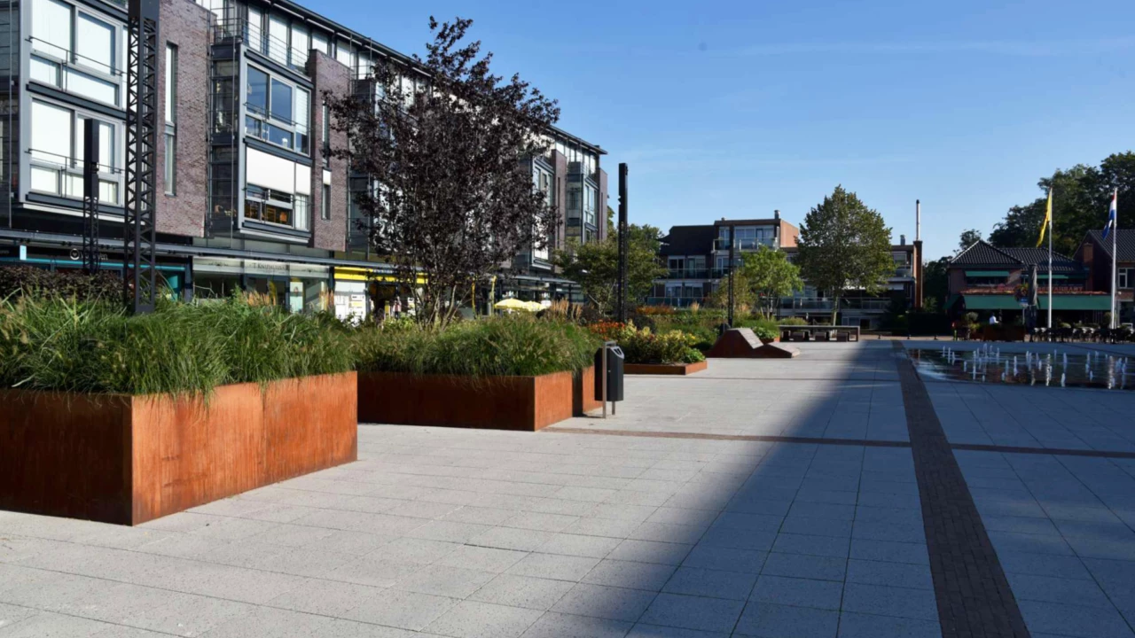 Alblasserdam Raadhuisplein Maatwerk Cortenstaal 57