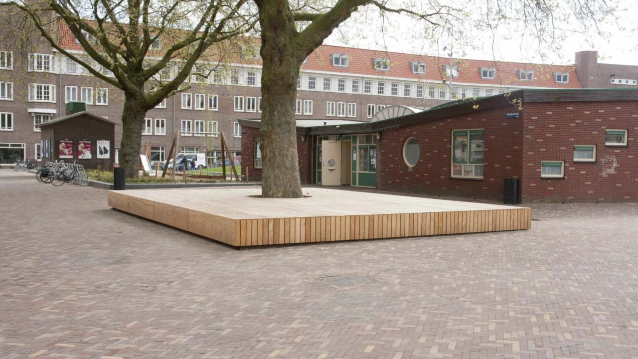Amsterdam Makassarplein maatwerk straatmeubilair poef 2