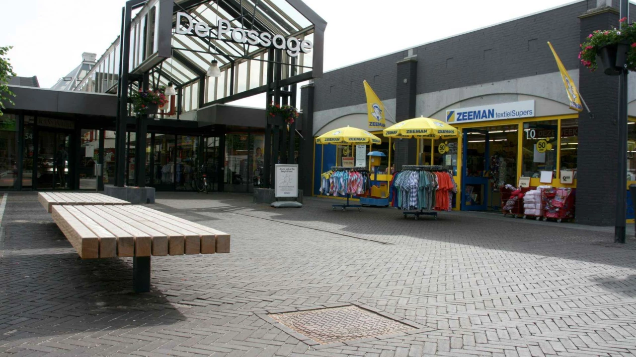 Duiven Centrum Nimweghen Square Rondo Plane 7