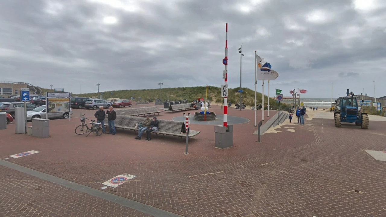 Egmond aan Zee Nijntje aan Zee Nijntje Pleintje maatwerk lattenbank 2 1811x1080