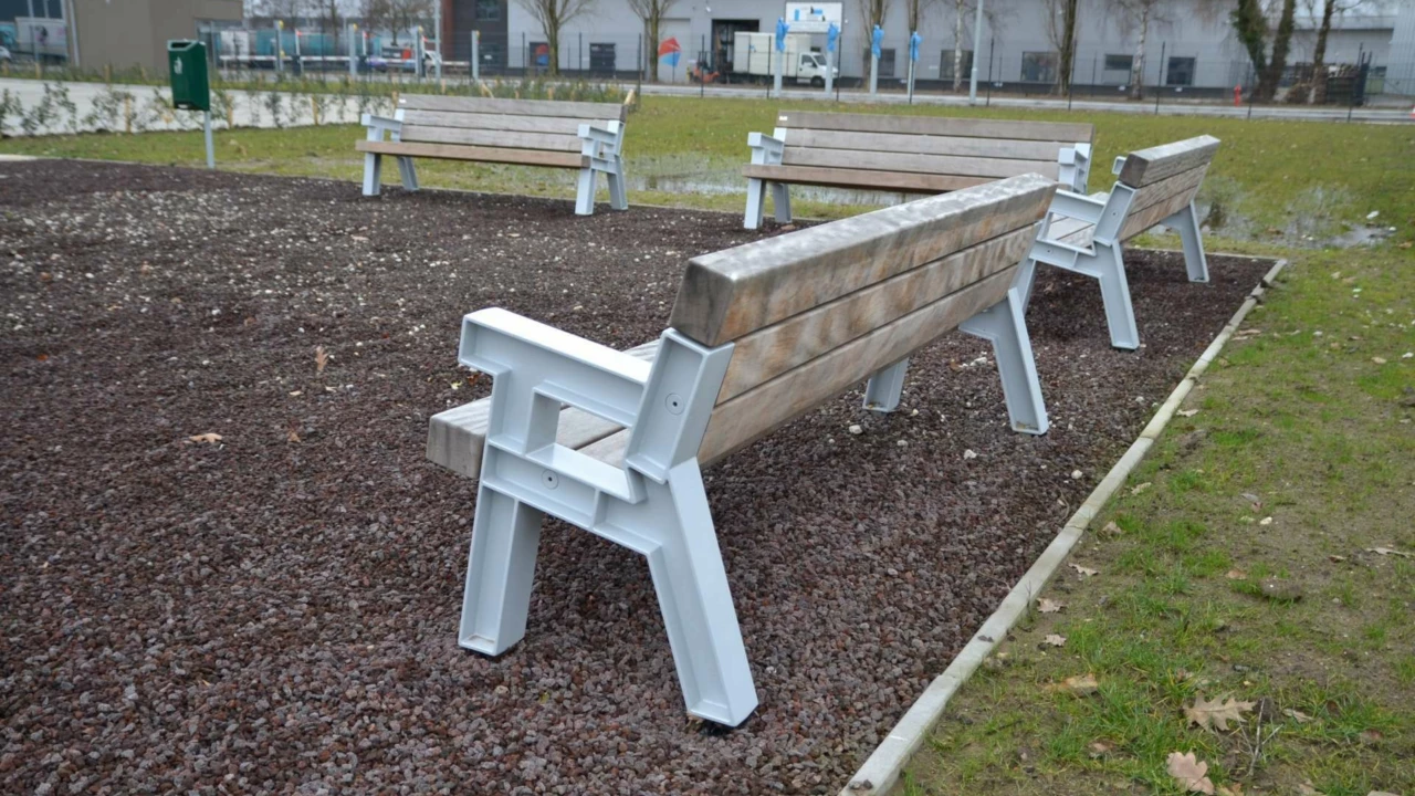 Parkbänke aus Metall: Untergestell Aluminiumguss