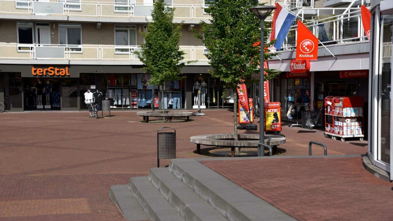 Hardinxveld Giessendam Winkelgebied Den Bogerd Peulenstraat Plane 1