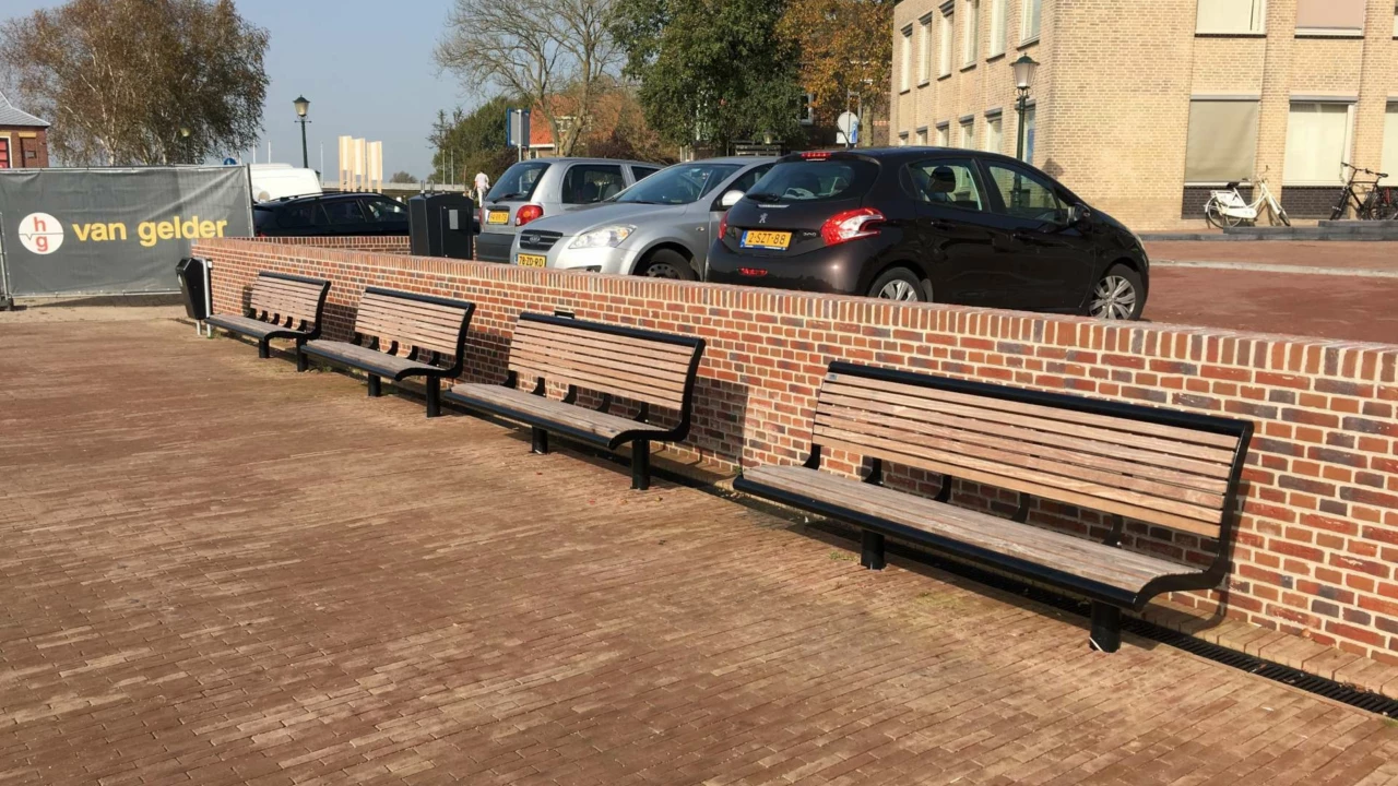 Hasselt Boulevard Zwarte Water Cruzado enkelzits met rugleuning hout 9