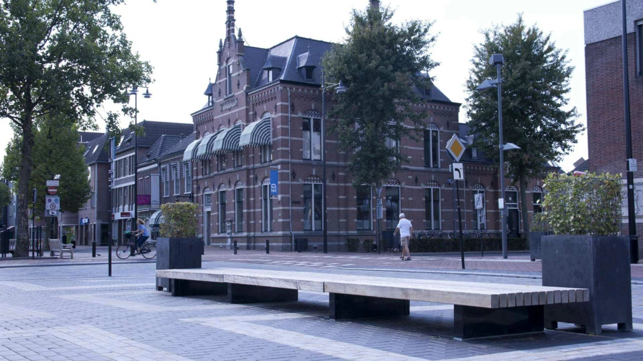 Helmond Ameideplein Plane Project 8