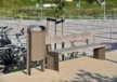Quadrat buitenbanken met rugleuning en Constructo 50 afvalbak bij Citadel College in Lent