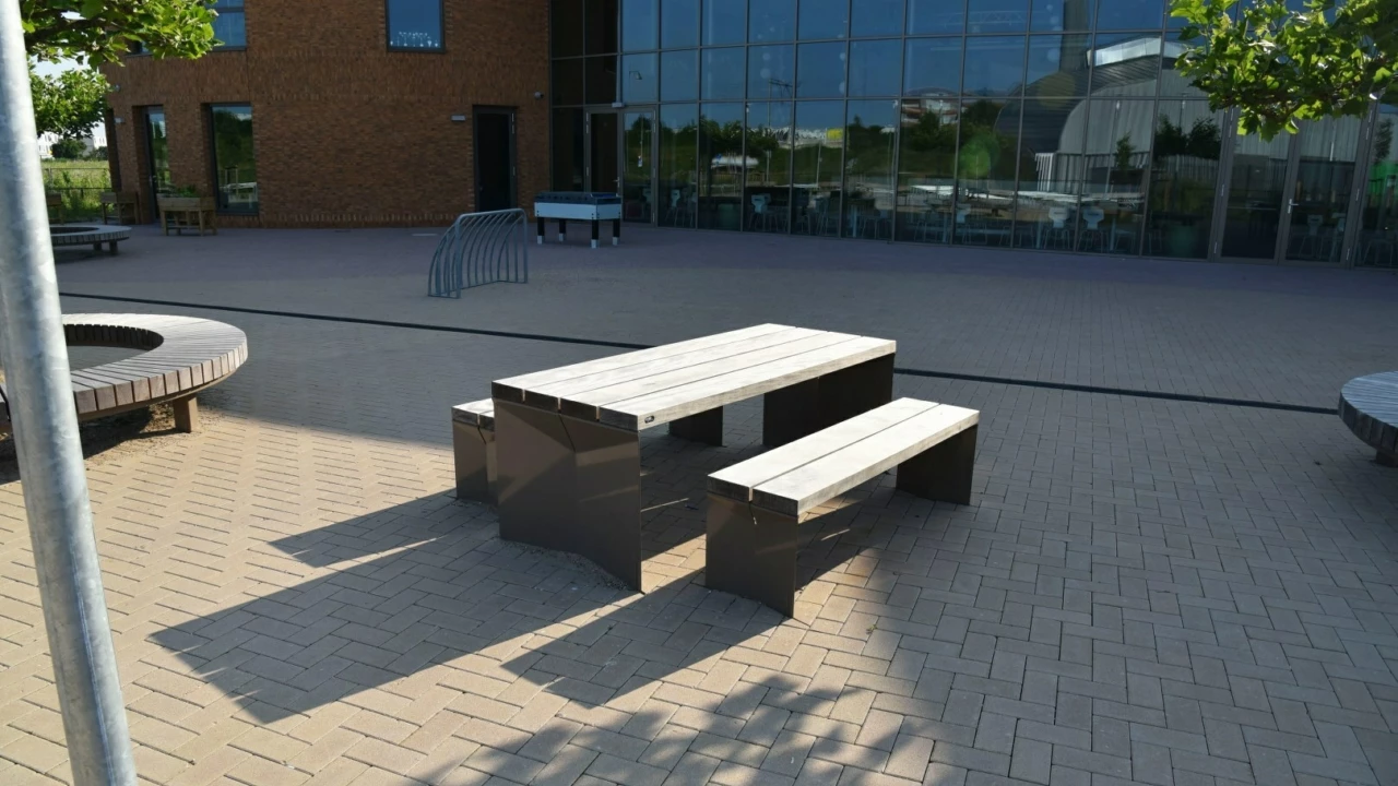 Lent Citadel College Quadrat enkelzits met rugleuning Quadrat picknickset Plane boombank Constructo 50 20 1618x1080