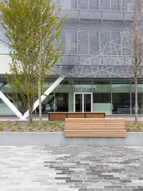 Parkbänke maßgefertigt Stadtzentrum Nieuwegein
