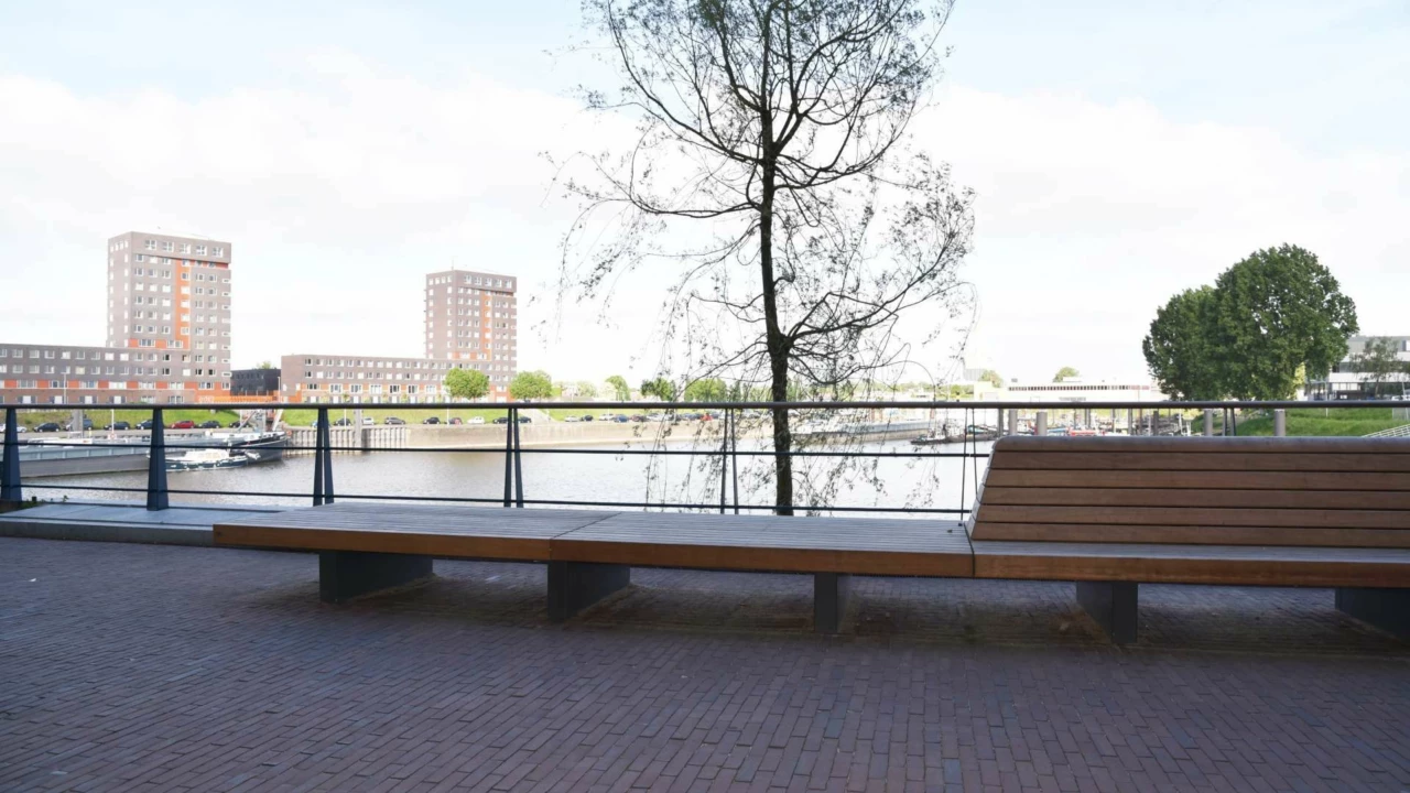 Parkbank Tail Handelskade Nijmegen