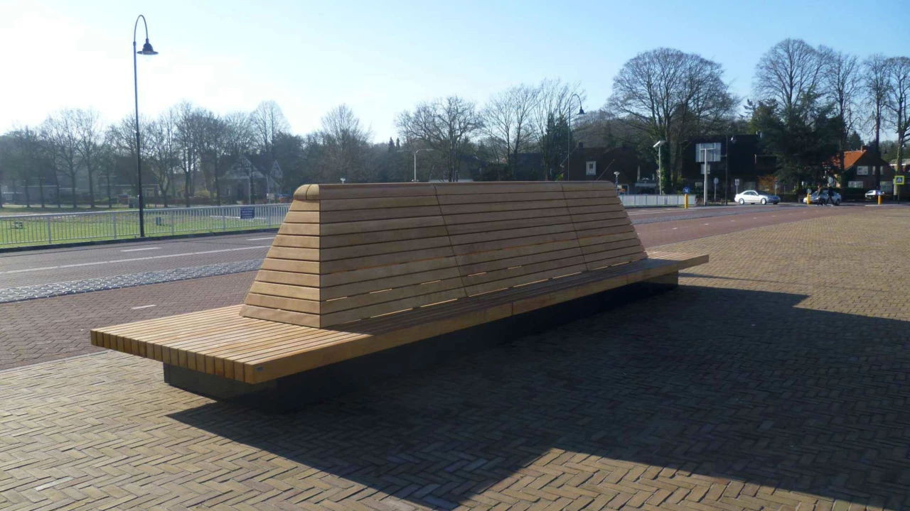 Ommen Stationsweg Tail 1