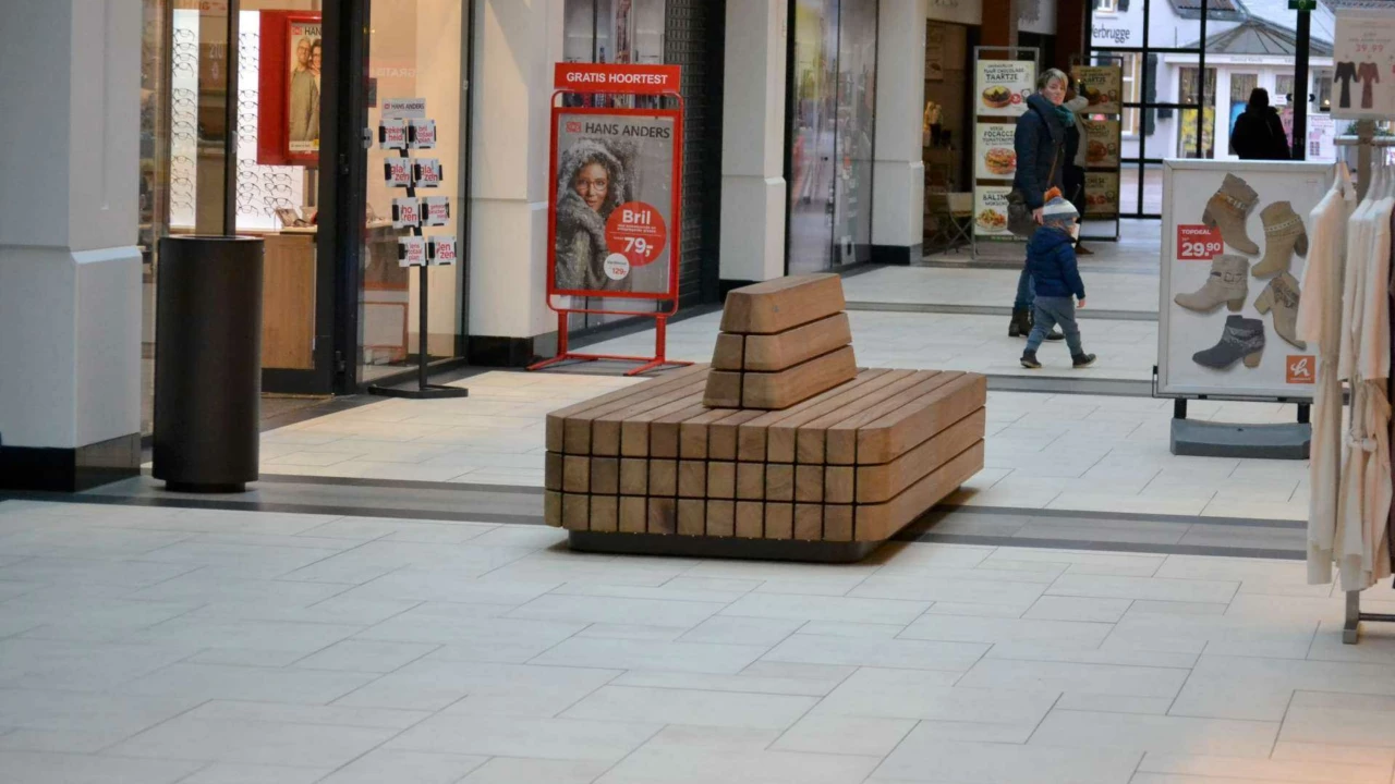 Oosterhout Winkelcentrum Arendshof Plane Solid Solid Plantenbak 2