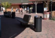 Afvalbak Constructo 202 met buitenbank Tail met kleine rugleuning op Camping Julianahoeve in Renesse 2