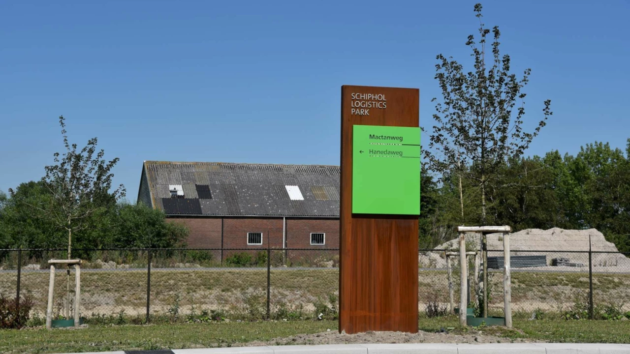 Schiphol Schiphol Logistics Park Informatiezuil 6