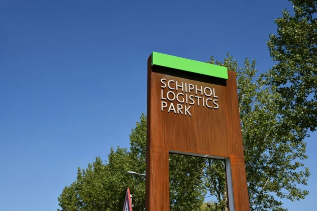 Schiphol Schiphol Logistics Park Informatiezuil 8 1618x1080