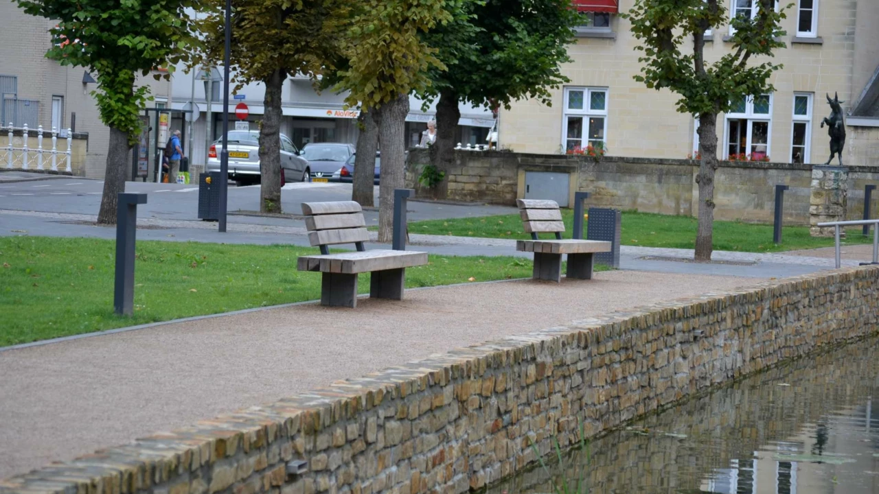 Valkenburg Historisch Centrum Plane Plus enkelzits met rugleuning B 6