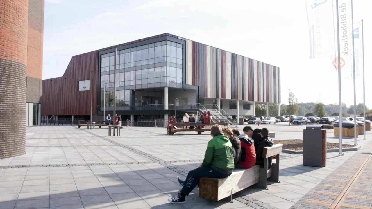 Gerrit Komrij College Winterswijk Grijsen 6