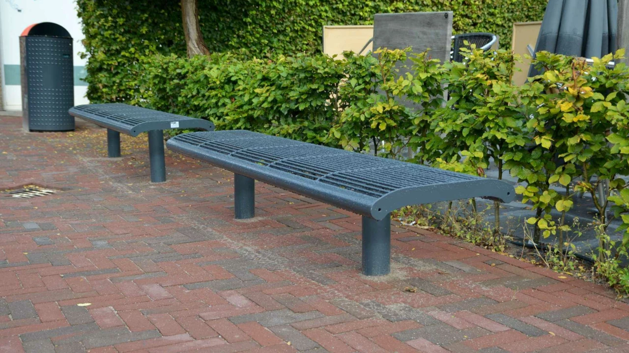 Woudenberg Dorpscentrum Column 200 Cruzado boombank 8