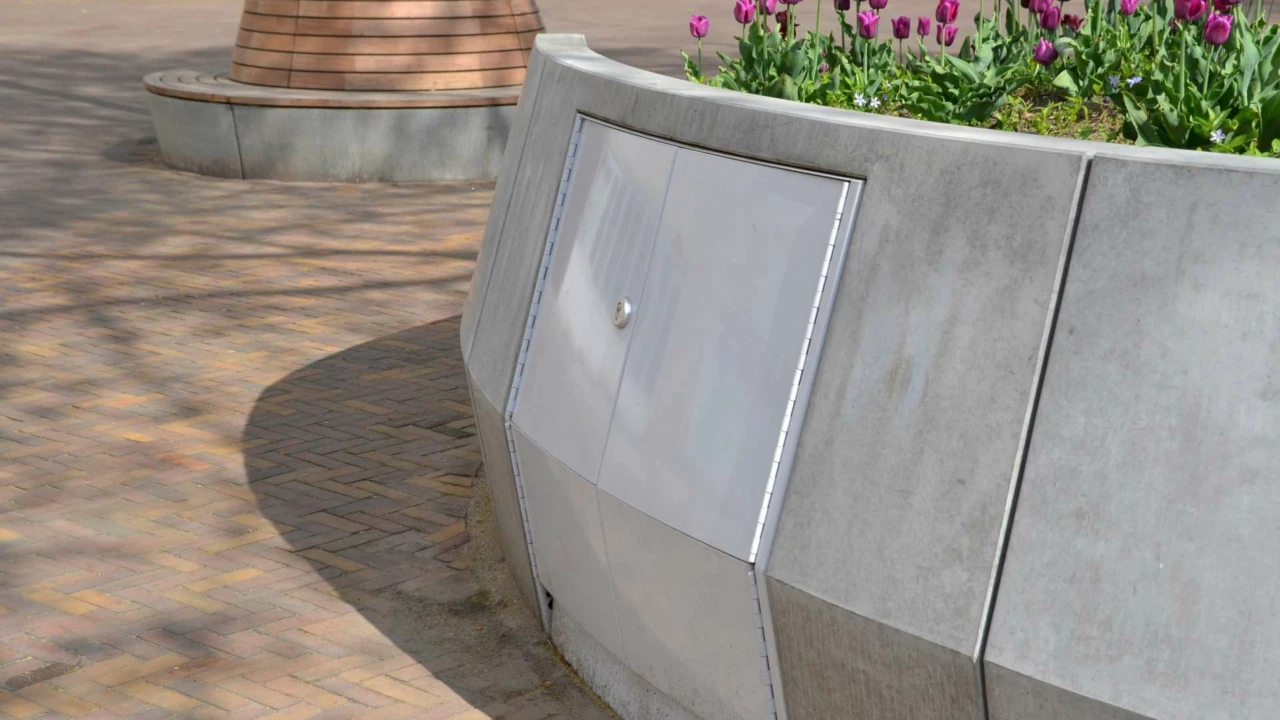 Marktplein Zeist Muurbank Constructo 102 Maatwerkbank voor Voorzieningenkast Nietje 13